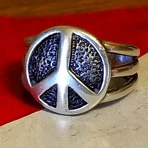 Silpada Sterling Silver Peace Ring